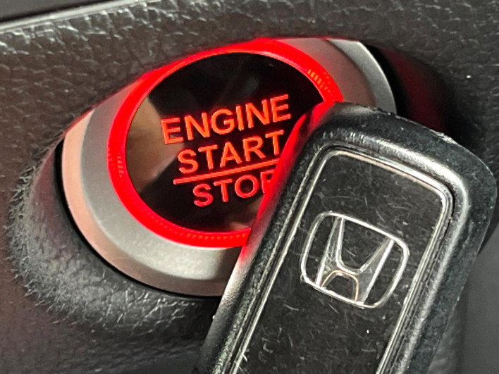 2019 Honda N-BOX CUSTOM DBA-JF3 (UW-6a28d579b7bdc)[18]