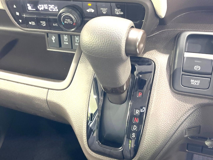 2022 Honda N-BOX 6BA-JF4 (UW-6a28d587282da)[15]