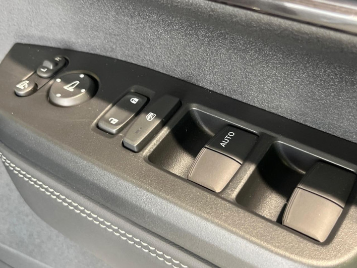 2024 Honda N-BOX CUSTOM 6BA-JF5 (UW-6a28d5902d57e)[29]