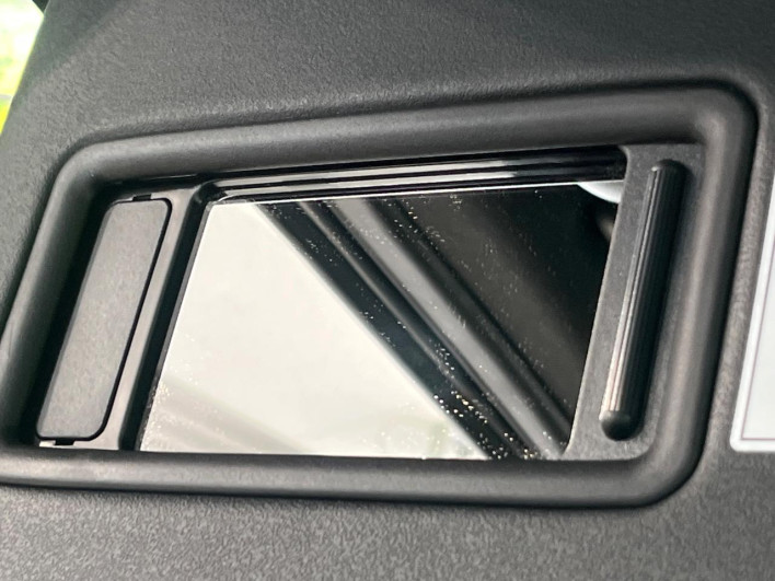 2024 Honda N-BOX CUSTOM 6BA-JF5 (UW-6a28d5902d57e)[8]