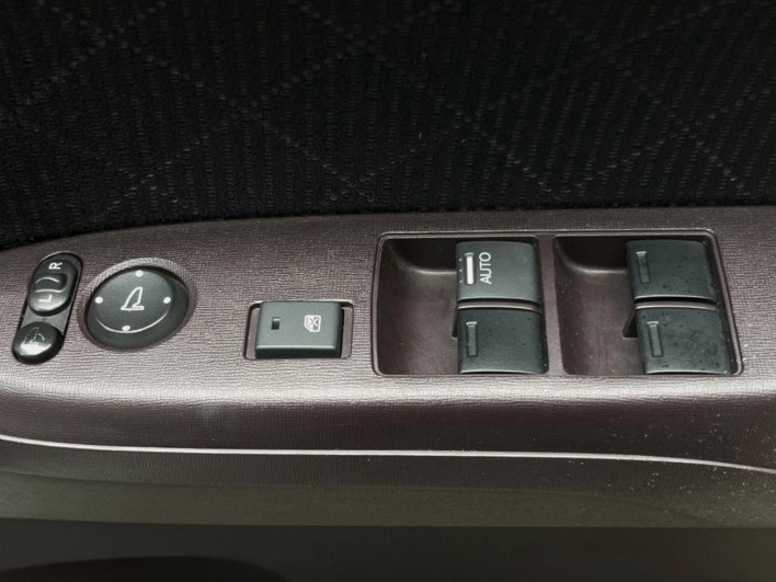2013 Honda N-ONE DBA-JG1 (UW-6a28d5952da2b)[4]