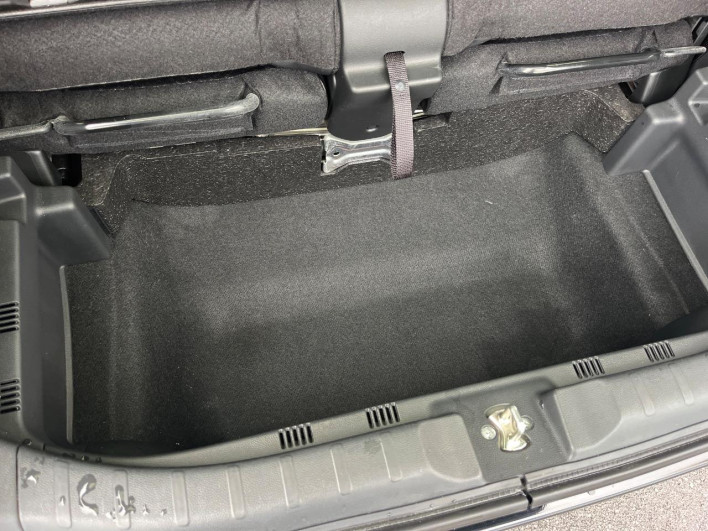 2018 Honda N-WGN Custom DBA-JH1 (UW-6a28d59be895e)[28]