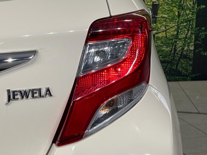 2015 Toyota Vitz DBA-KSP130 (UW-6a28d5b28a3de)[8]