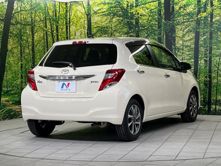 2015 Toyota Vitz DBA-KSP130 (UW-6a28d5b28a3de)[5]