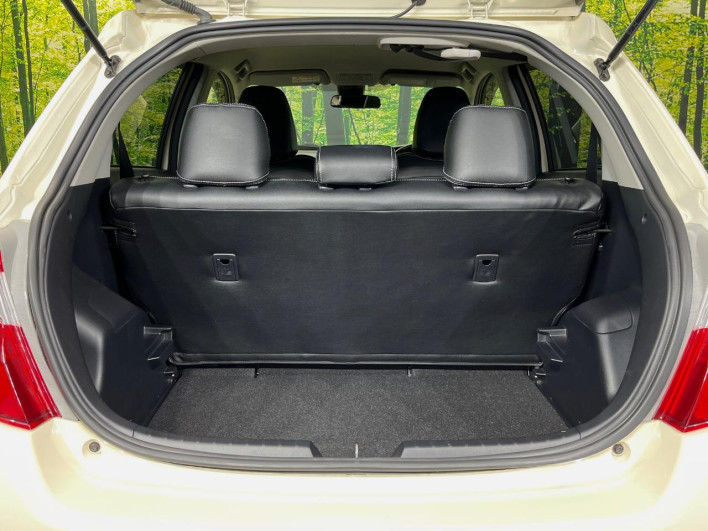 2015 Toyota Vitz DBA-KSP130 (UW-6a28d5b28a3de)[10]