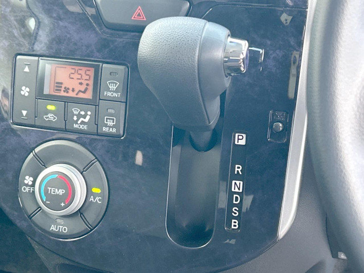2017 Daihatsu Tanto DBA-LA600S (UW-6a28d5cbb47f6)[15]