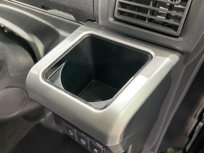 2017 Daihatsu Wake DBA-LA700S (UW-6a28d5d58c7ed)[19]