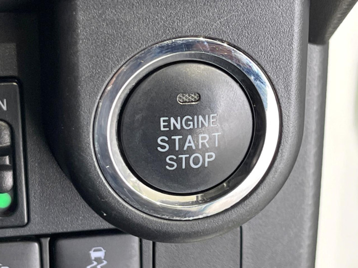 2018 Toyota Roomy DBA-M910A (UW-6a28d5ebaf3d0)[17]