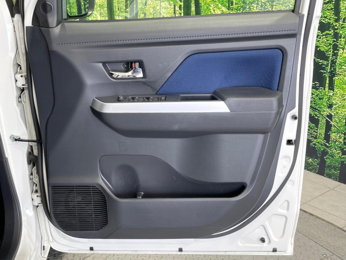 2018 Toyota Roomy DBA-M910A (UW-6a28d5ebaf3d0)[15]