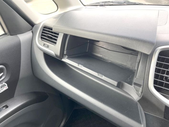 2013 Suzuki Solio DBA-MA15S (UW-6a28d5ed5e259)[12]