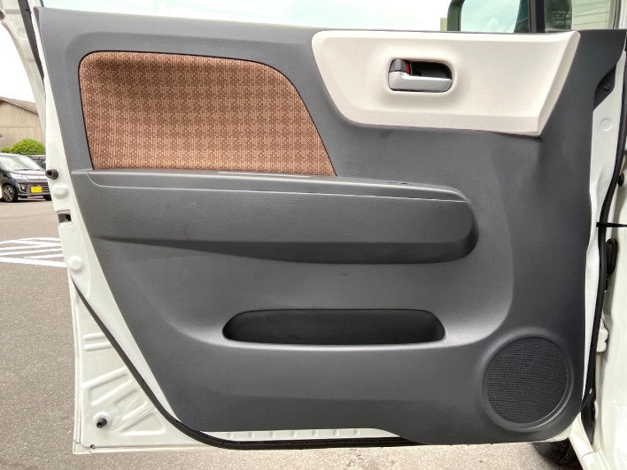 2012 Nissan Moco DBA-MG33S (UW-6a28d5f86c953)[27]