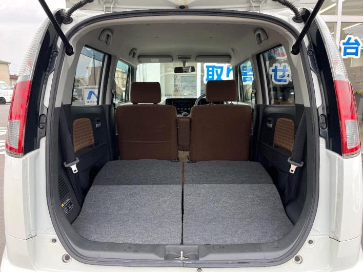 2012 Nissan Moco DBA-MG33S (UW-6a28d5f86c953)[17]