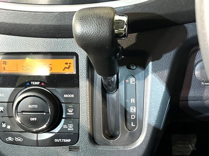 2014 Suzuki Wagon R Stingray DBA-MH34S (UW-6a28d5fc995be)[13]