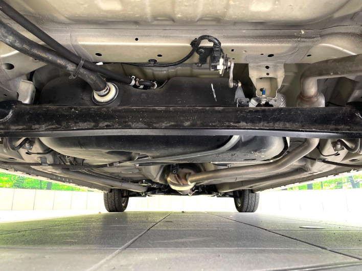2017 Suzuki Wagon R Stingray DAA-MH55S (UW-6a28d5ff720cc)[15]
