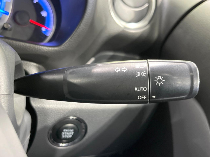 2013 Suzuki Spacia Custom DBA-MK32S (UW-6a28d6040faf6)[26]