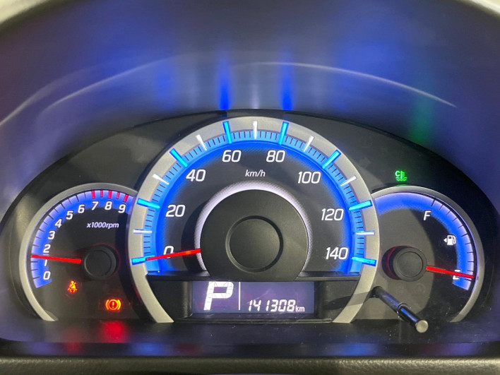 2013 Suzuki Spacia Custom DBA-MK32S (UW-6a28d6040faf6)[24]