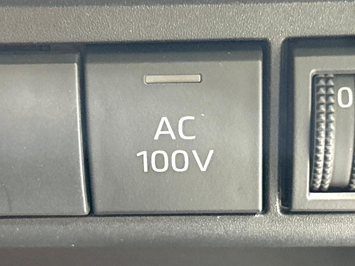2021 Toyota Aqua 6AA-MXPK16 (UW-6a28d642bd911)[28]