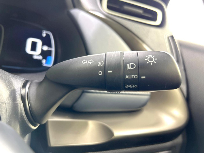 2021 Toyota Aqua 6AA-MXPK16 (UW-6a28d642bd911)[21]