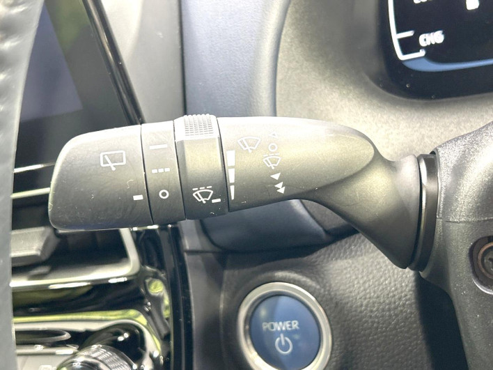 2021 Toyota Aqua 6AA-MXPK16 (UW-6a28d642bd911)[22]