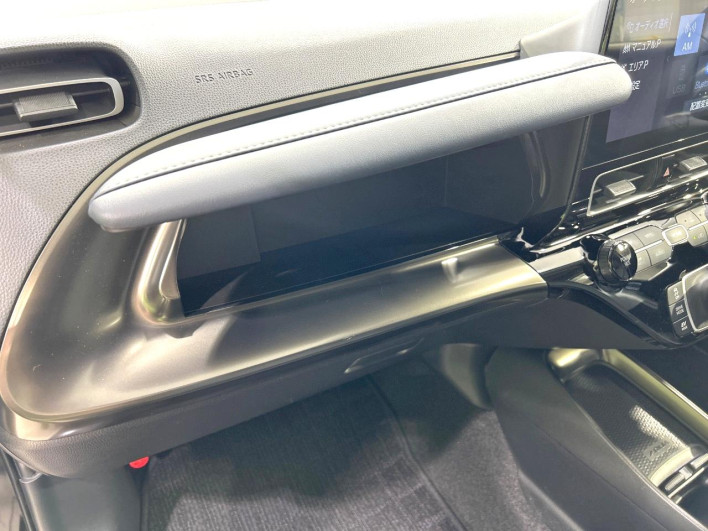 2021 Toyota Aqua 6AA-MXPK16 (UW-6a28d642bd911)[5]