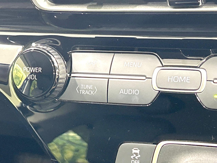 2021 Toyota Aqua 6AA-MXPK16 (UW-6a28d642bd911)[12]