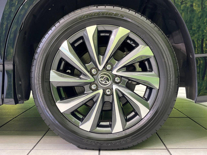 2022 Toyota Voxy 6BA-MZRA90W (UW-6a28d65357e3f)[18]