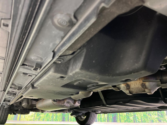 2022 Toyota Voxy 6BA-MZRA90W (UW-6a28d65357e3f)[21]