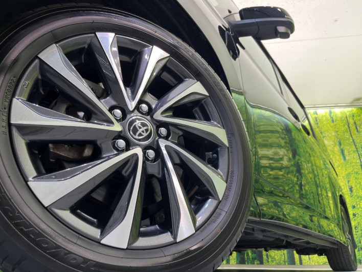 2022 Toyota Voxy 6BA-MZRA90W (UW-6a28d65357e3f)[14]