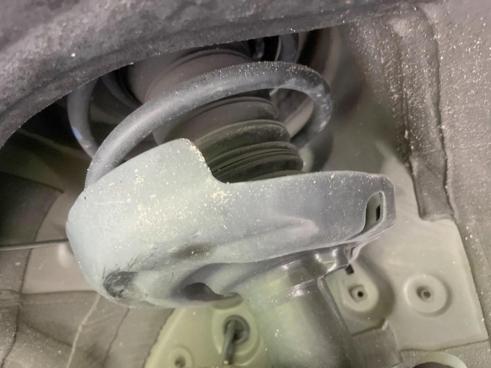 2022 Toyota Voxy 6BA-MZRA90W (UW-6a28d653c21e8)[9]