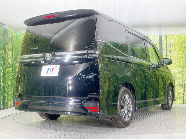 2022 Toyota Voxy 6BA-MZRA90W (UW-6a28d653c21e8)[18]