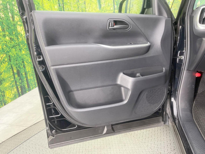 2022 Toyota Voxy 6BA-MZRA90W (UW-6a28d653c21e8)[27]
