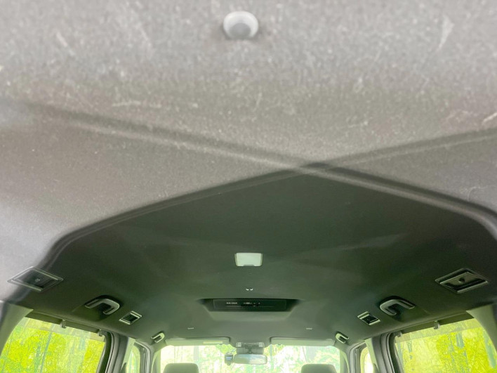 2022 Toyota Voxy 6BA-MZRA90W (UW-6a28d653c21e8)[29]
