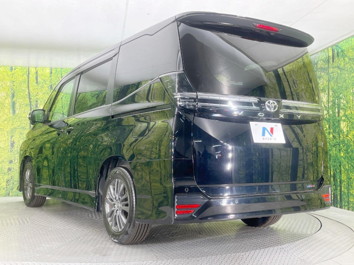 2022 Toyota Voxy 6BA-MZRA90W (UW-6a28d653c21e8)[20]