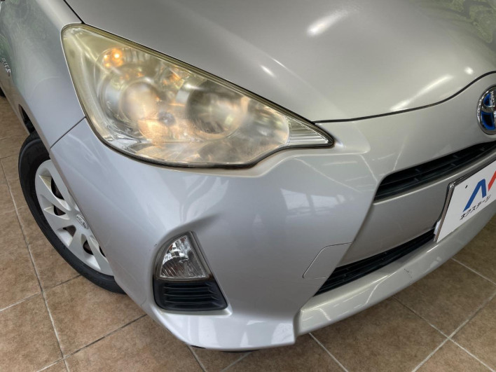 2013 Toyota Aqua DAA-NHP10 (UW-6a28d65b7fef8)[18]