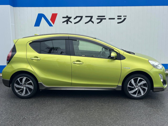 2015 Toyota Aqua DAA-NHP10 (UW-6a28d65c88386)[22]