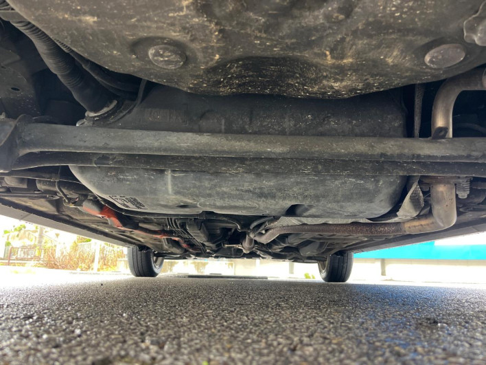 2015 Toyota Aqua DAA-NHP10 (UW-6a28d65c88386)[16]