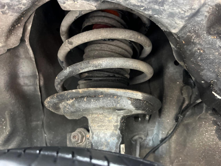 2015 Toyota Aqua DAA-NHP10 (UW-6a28d65c88386)[8]