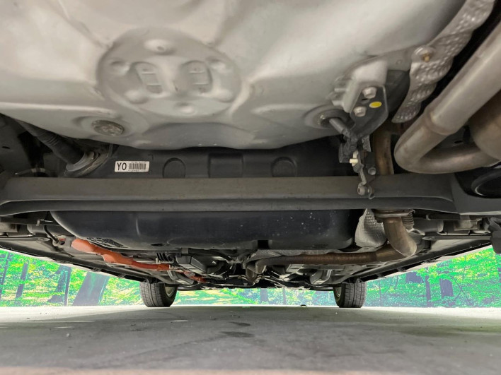 2016 Toyota Aqua DAA-NHP10 (UW-6a28d65cd7047)[10]