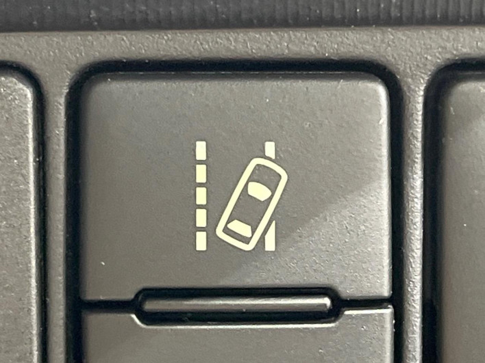 2016 Toyota Aqua DAA-NHP10 (UW-6a28d65cd7047)[27]