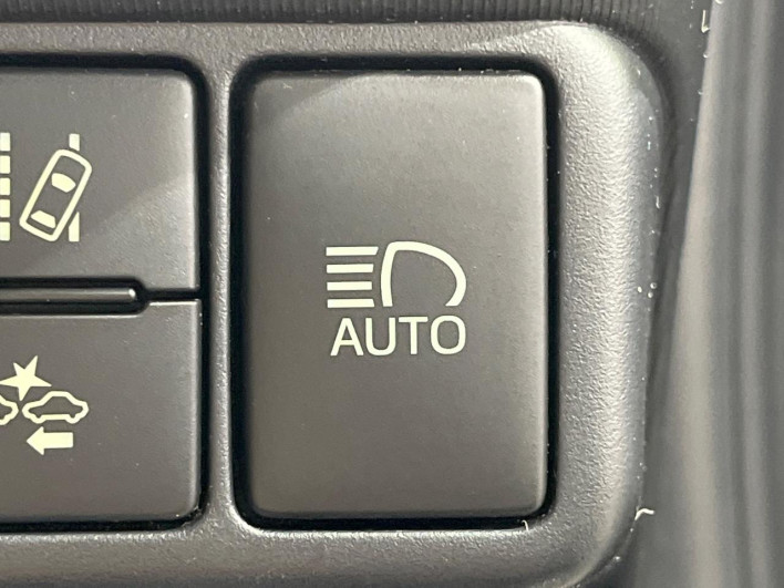 2016 Toyota Aqua DAA-NHP10 (UW-6a28d65cd7047)[29]