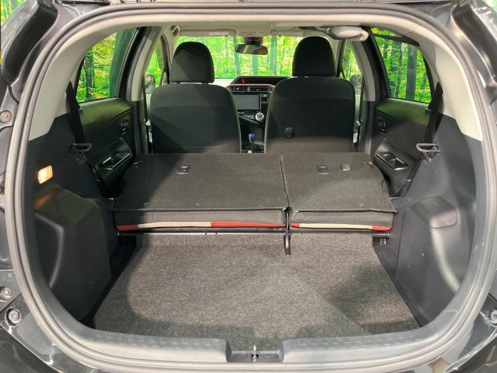 2016 Toyota Aqua DAA-NHP10 (UW-6a28d65cd7047)[8]