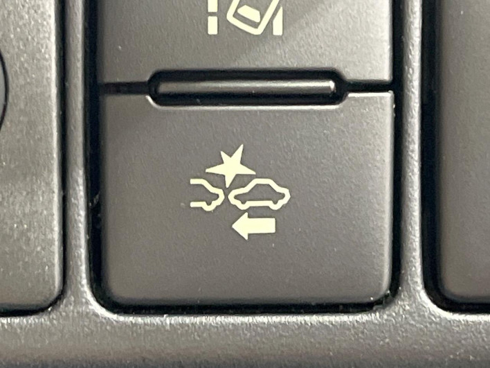 2016 Toyota Aqua DAA-NHP10 (UW-6a28d65cd7047)[28]