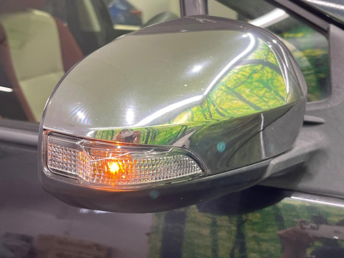 2016 Toyota Aqua DAA-NHP10 (UW-6a28d65cd7047)[17]