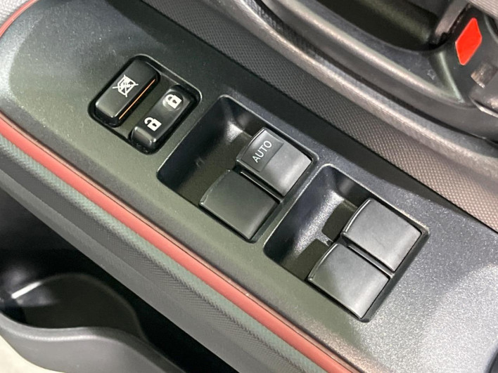 2016 Toyota Aqua DAA-NHP10 (UW-6a28d65cd7047)[24]
