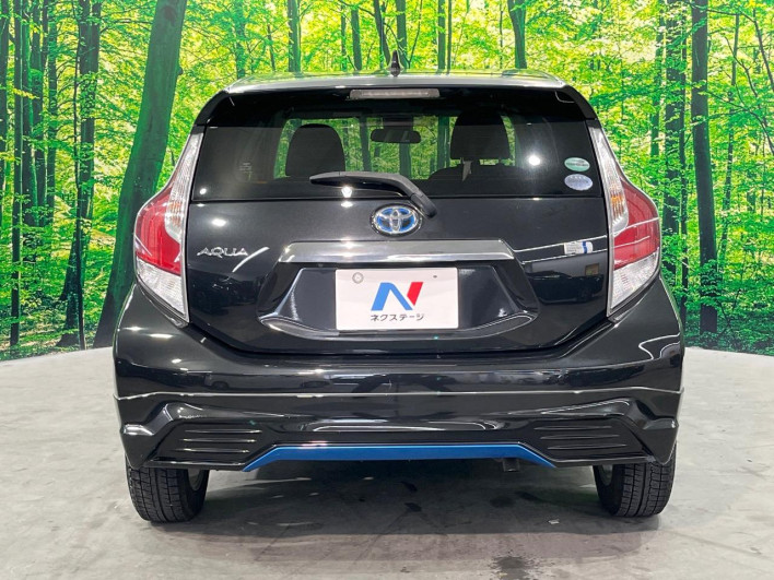2016 Toyota Aqua DAA-NHP10 (UW-6a28d65cd7047)[5]