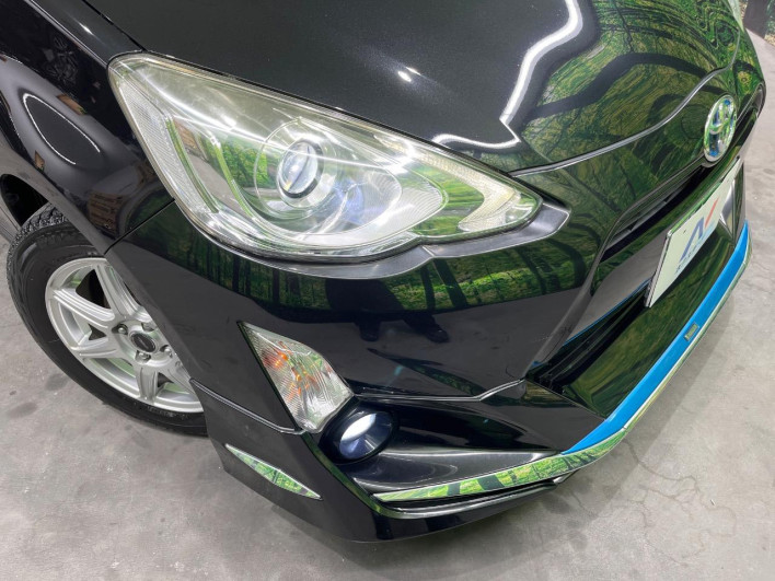 2016 Toyota Aqua DAA-NHP10 (UW-6a28d65cd7047)[20]
