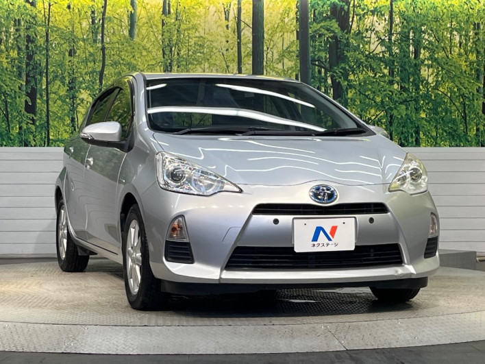 2013 Toyota Aqua DAA-NHP10 (UW-6a28d65f4bb02)[24]