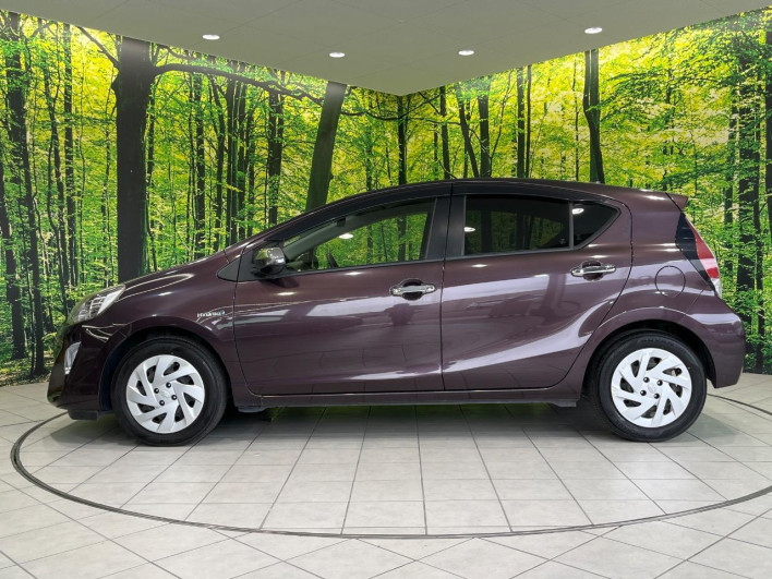 2016 Toyota Aqua DAA-NHP10 (UW-6a28d661508a5)[20]