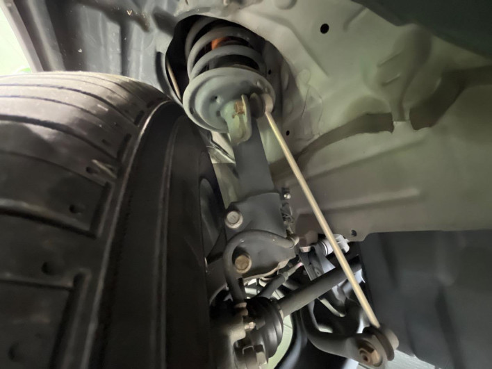 2016 Toyota Aqua DAA-NHP10 (UW-6a28d661508a5)[6]