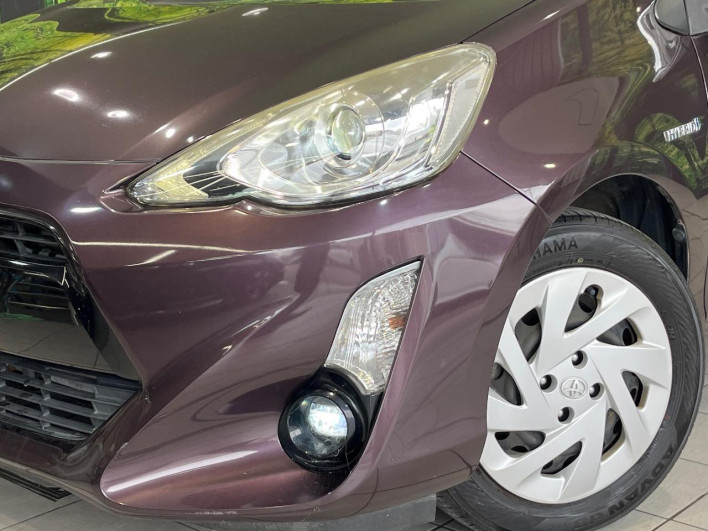 2016 Toyota Aqua DAA-NHP10 (UW-6a28d661508a5)[7]